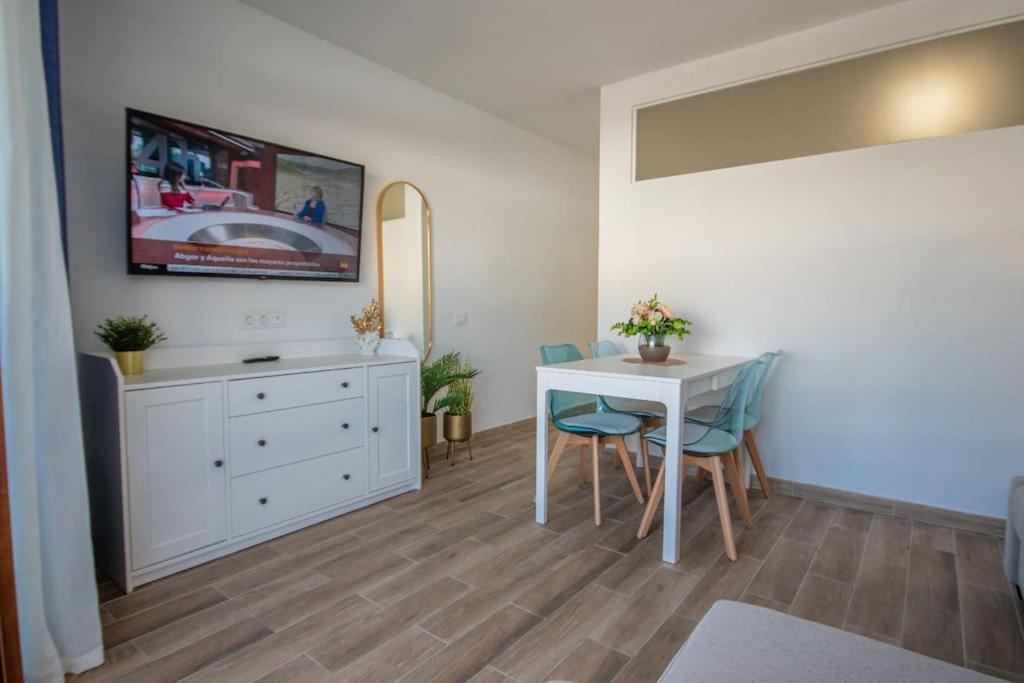 Apartament Europa 400 *